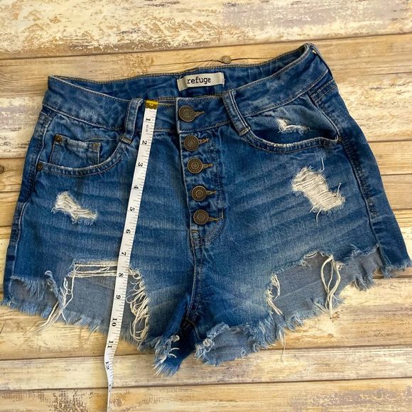 refuge Pants - Refuge distressed jean shorts 0